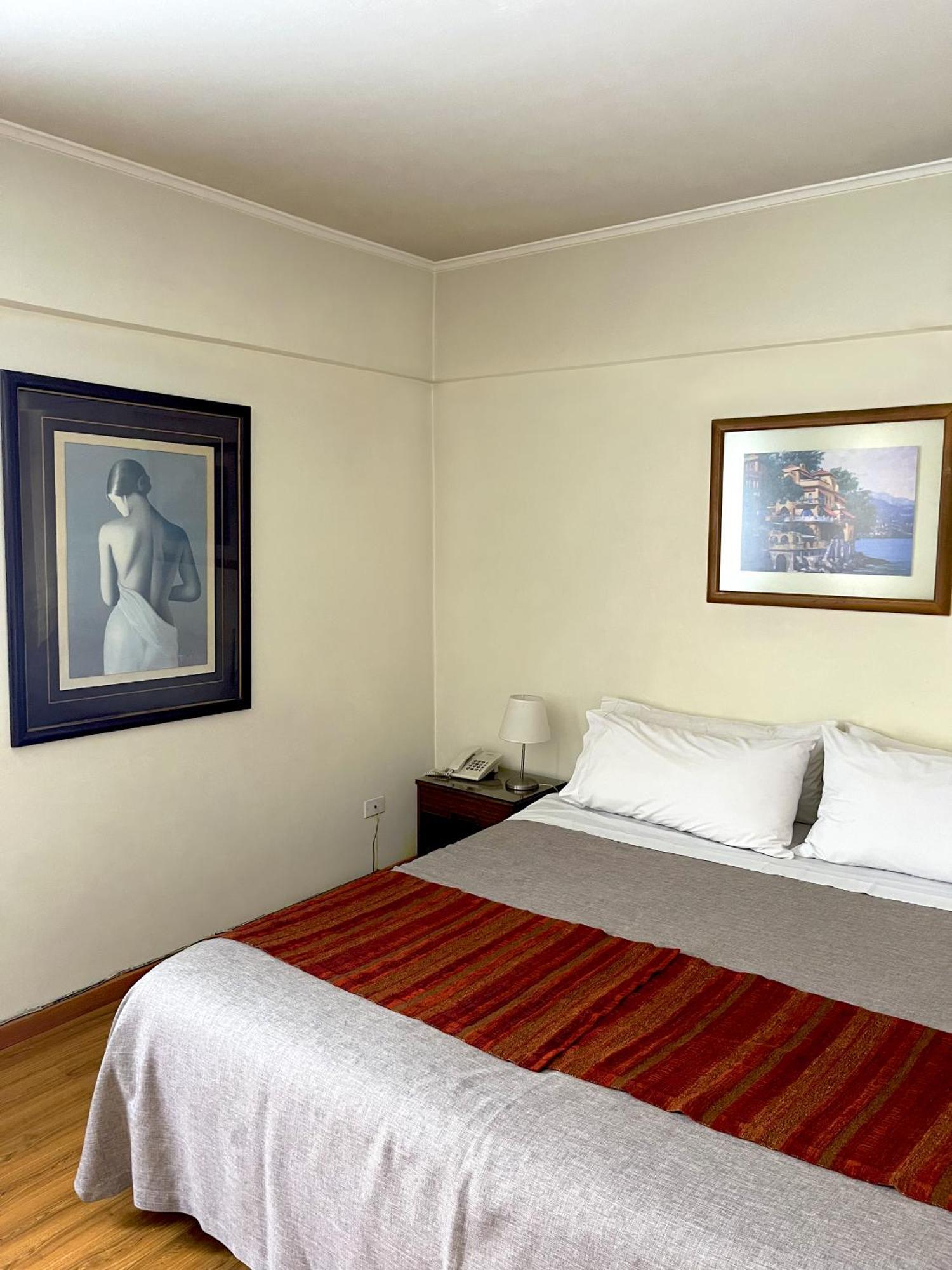Hotel Dacarlo Santiago Exterior photo